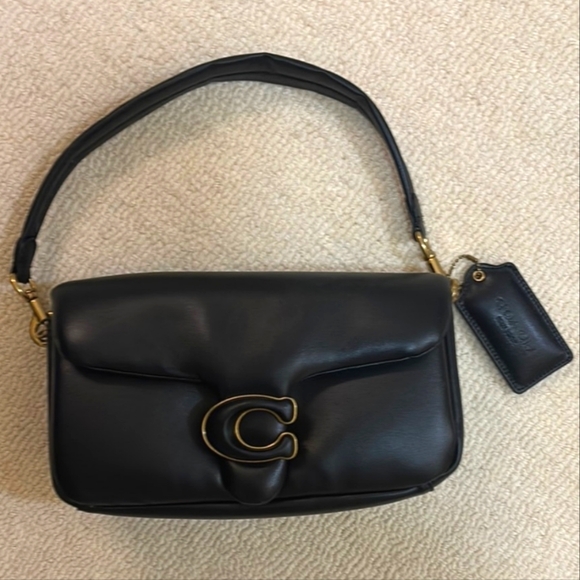 Coach Pillow Tabby 26 - Picture 2 of 3